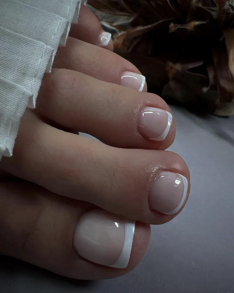 French-Pediküre – Nagelstudio Minden